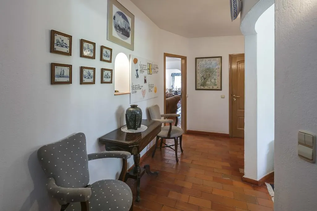 Vila Colina Arenosa Lagos 0*,